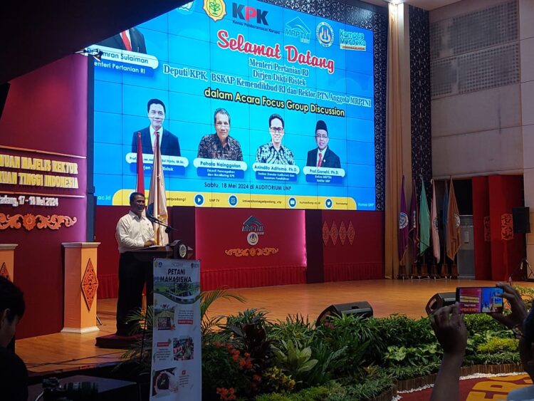 Digunakan untuk Bangun SD Hancur Akibat Bencana, Dana Rp450 Juta Terkumpul saat Pertemuan MRPTNI dan Festival Kebangsaan di UNP 1 26ee34aa 1381 4a76 843b 53d234bfd837