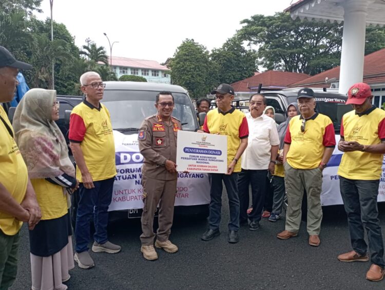 FKPWSN Serahkan Donasi Buat Korban Bencana Banjir Bandang di Tanahdatar 1 9fa7d4f4 bc45 4fdc 966f 2ba83110019d