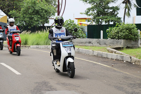 MOTOR LISTRIK— PT AHM mengajak masyarakat merasakan produk menyeluruh sepeda motor listrik Honda, hingga beragam program bertema ESG di beberapa provinsi di Tanah Air.