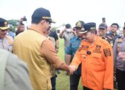 Kepala BNPB Tinjau Lokasi Bencana di Bukik Batabuah, Pastikan Pendampingan Normalisasi Pascabencana Hingga Tuntas