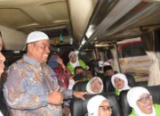 229 Jemaah Calon Haji Dilepas, ”Semoga Jadi Haji Mabrur, Selamat Pulang Pergi”