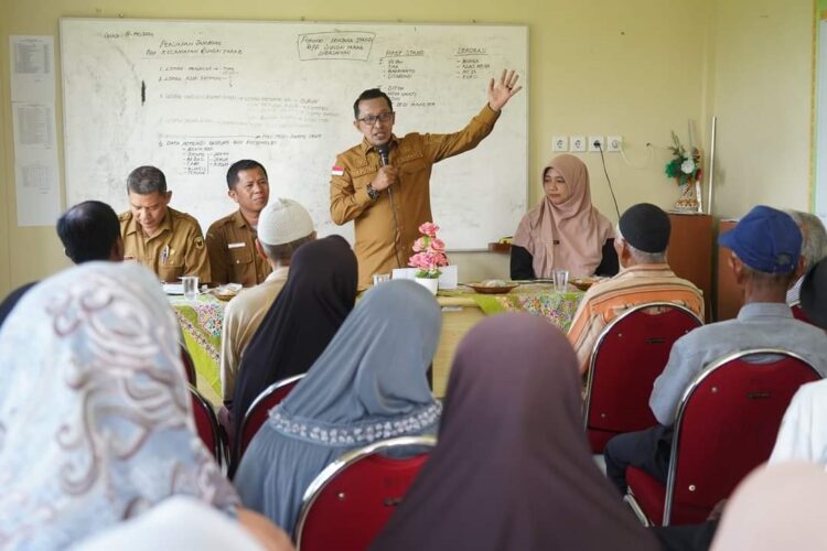 Didukung Masyarakat Petani, Program Bajak Sawah Gratis Dilanjutkan 1 SEJAHTERAKAN
PETANI— Bupati Tanahdatar Eka Putra memberikan informasi bahwa di tahun 2024 ini subsidi pupuk untuk petani meningkat.