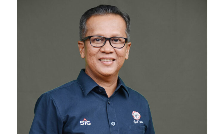 Dirut Semen Padang Raih Penghargaan TOP Leader On CSR Commitment 1 Indrieffouny Indra
Dirut Semen Padang