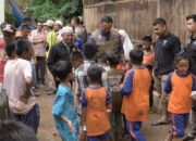 Gerak Cepat, Bupati Sijunjung Tinjau Warga Terdampak Banjir Bandang di Padang Sibusuk