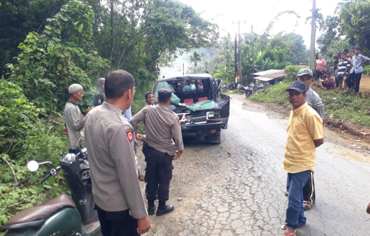 3 Kendaraan Terlibat Kecelakaan Beruntun, Pengendara Sepeda Motor dan Boncengan Luka-luka 1 IMG 20240529 WA0097