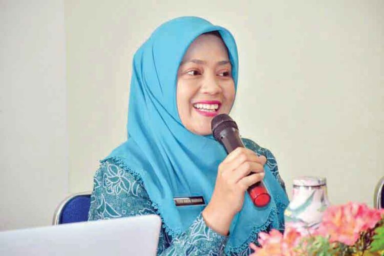 Ketua TP-PKK Kabupaten Agam, Ny. Yenni Andri Warman