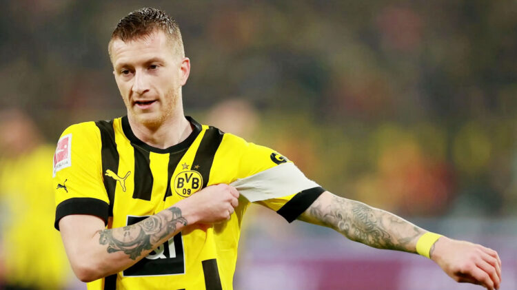 Bela Borussia Dortmund selama 12 Tahun, Marco Reus akan Pergi dengan Status Bebas Transfer 1 TINGGALKAN KLUB— Borussia Dortmund telah mengumumkan bahwa Marco Reus akan meninggalkan klub akhir musim ini dan menjadi pemain bebas transfer.