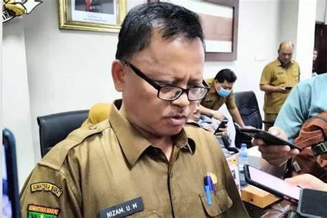 (Kadis­na­kertrans) Pemprov Sum­bar Nizam Ul Muluk