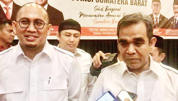 Andre Rosiade: Sekjen Gerindra Lelang Sapi Rp500 Juta Bantu Korban Bencana Sumbar 1 BANTU SUMBAR— Sekretaris Jenderal (Sekjen) DPP Gerindra Ahmad Muzani, siap membantu korban bencana lahar dingin, banjir bandang dan longsor di Sumbar, dengan cara melelang sapi miliknya dan semua hasil penjualannya akan diberikan kepada korban bencana melalui Badan Amil Zakat Nasional (Baznas) Sumbar.