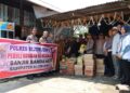 Peduli Warga Terdampak Bencana, Kapolres dan Ketua Bhayangkari Berikan Bantuan di Padang Sibusuk 10 Peduli Warga Terdampak Bencana, Kapolres dan Ketua Bhayangkari Berikan Bantuan di Padang Sibusuk