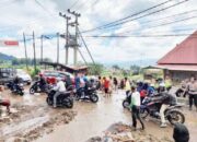 Pembersihan Material Banjir Bandang di Koto Tuo, Akses Lubuk Basung-Bukittinggi Dialihkan