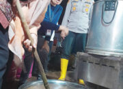 Tinjau Lokasi Bencana, Menteri Sosial Minta Dapur Umum Dioptimalkan