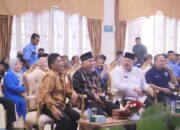 Wako Solok Terima Penghargaan Tokoh Peduli SPSI Award