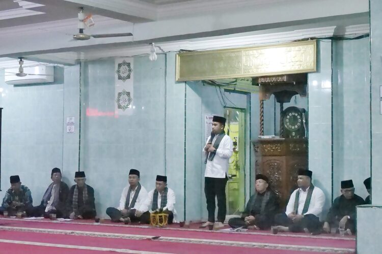 Wawako Hadiri Arisan Panggung Pidato Adat Se-Kota Solok 1 Wawako berikan kata sambuta saat menghadiri Arisan Panggung Pidato Adat Se Kota Solok