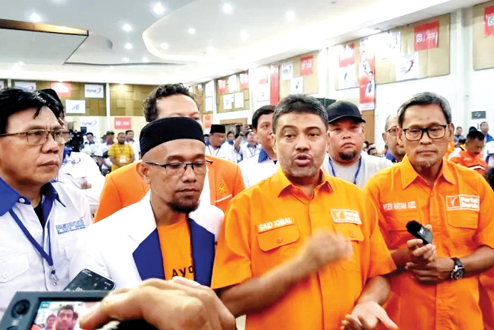 Partai Buruh dan Gelora Resmi Ajukan Gugatan UU Pilkada ke MK 1 APRESIASI— Presiden Partai Buruh, Said Iqbal mengapresiasi sikap Federasi Serikat Pekerja Metal Indonesia (FSPMI) yang memutuskan mendukung Partai Buruh di Pileg dan Pilpres 2024.