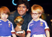 Usai Jersey Bersejarah, Kini Piala Golden Ball Maradona akan Dilelang