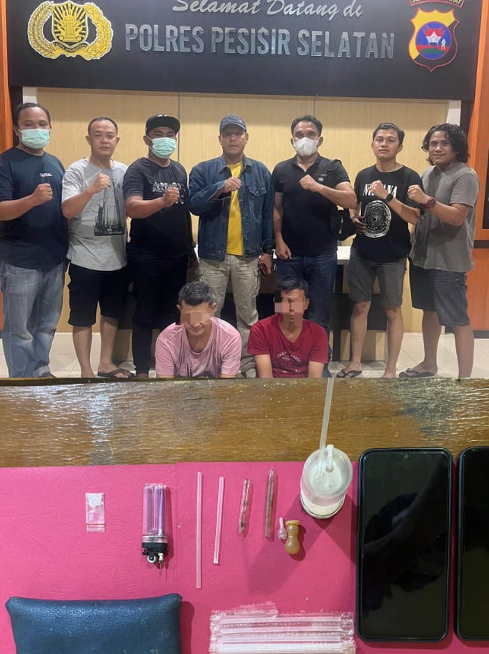 Digrebek A dan R Kedapatan Simpan Shabu dan Alat Hisap 1 0876965c efb0 431a 95e8 1fc18549e7e1