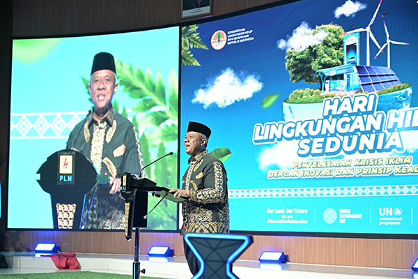 Terapkan Ekonomi Sirkuler, Pengelolaan Limbah FABA PLN Diapresiasi KLHK 1 PERINGATAN -Acara peringatan Hari Lingkungan Hidup Sedunia 2024 di Kantor Pusat PLN, Jakarta, Selasa (25/06).
