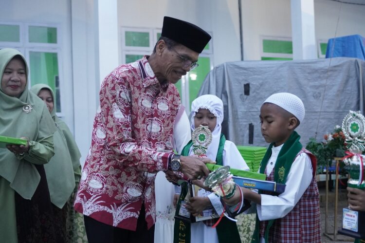 Ajarkan Agama dan Budaya, Bupati Bangga dengan MIT Al-Falah 1 Ajarkan Agama dan Budaya Bupati Bangga dengan MIT Al