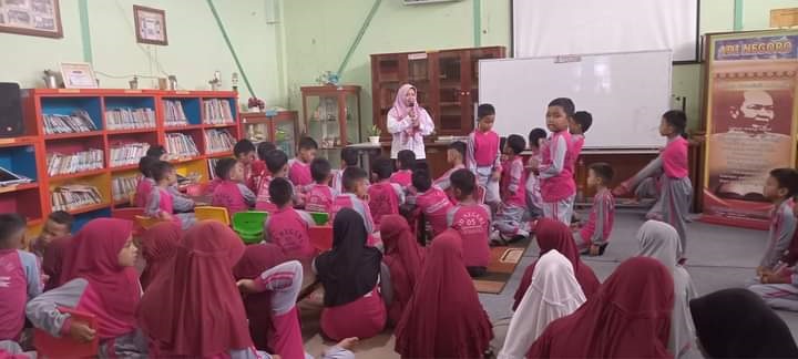Class Meeting Murid SDN 05 Kunjungi Pustaka Adinegoro