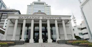 MK: Libur 1 Hari Kerja dalam Seminggu Bertentangan dengan UUD 1 Mahkamah Konstitusi