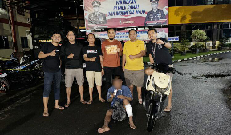 Curi Tas di Indekos, Asep Ditembak Tim Klewang 1 PENCURI— Pelaku Asep (41) ditangkap Tim Klewang Polresta Padang atas kasus pencurian di indekos.