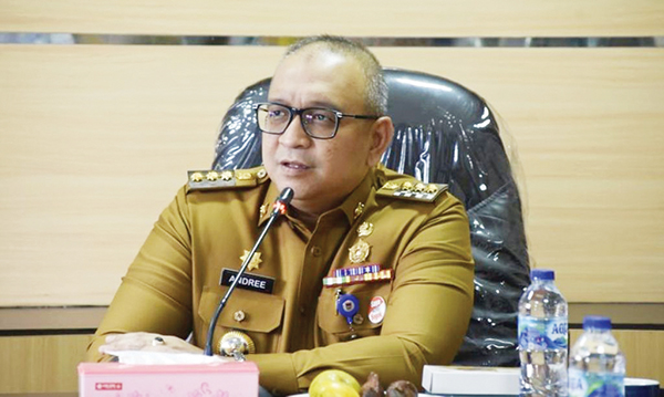 BPBD Terima Bantuan Mobil Dapur Umum Lapangan 1 Andree Algamar
Pj Wali Kota Padang