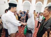 Pemko dan Baznas Bukittinggi Salurkan Zakat Senilai Rp 231,45 juta