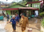 Normalisasi Pascabanjir, Pemko Bukittinggi Lakukan Pengerukan Pasir Sungai Sianok