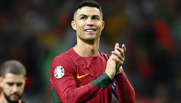 CR7 Bersiap Menjemput Rekor di Euro 2024 1 BERBURU REKOR— Cristiano Ronaldo siap memburu rekor baru saat bermain di EURO 2024 Jerman.