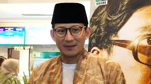 Soal Isu Reshuffle Kabinet, Sandiaga Uno: Saya Siap Kapan Pun 1 DIWAWANCARAI— Menteri Pariwisata dan Ekonomi Kreatif (Menparekraf), Sandiaga Uno diwawancarai usai nonton bareng (nobar) film pendiri HMI Lafran.