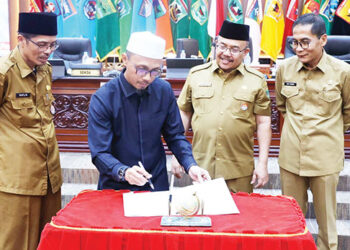 Draf Ranperda Pelayanan Mutu Kesehatan Dilengkapi, Perda Pertanggungjawaban Pelaksanaan APBD Sumbar 2023 Ditetapkan