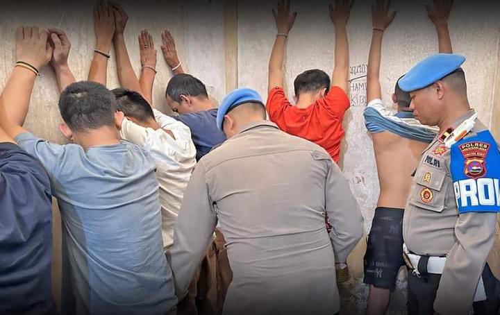 Antisapasi Hal Tidak Diinginkan, Wakapolres Pessel Cek Kondisi Tahanan 1 2dbfdc84 83be 491c bf0b 7a4ab4b41524