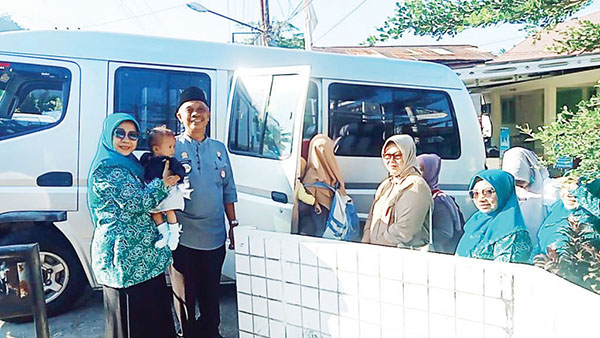 8 Balita Stunting di Bungus Dirujuk ke RSUD Rasidin 1 DIRUJUK KE RSUD— Delapan balita di Kecamatan Bungus Teluk Kabung harus dirujuk ke RSUD dr Rasidin, karena mengalami gangguan perkembangan, seperti keterlambatan bicara, kecurigaan TBC paru, serta gangguan perkembangan motorik dan sensorik