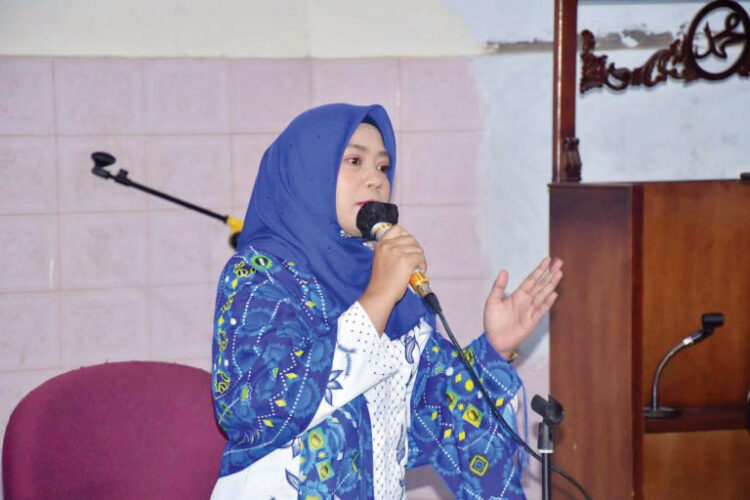 WIRID BULANAN— Ketua BKMT Kabupaten Agam Ny. Yenni Andri Warman hadiri wirid 
bulanan BKMT Kecamatan Palupuah, di Masjid Taqwa Sitingkai, Nagari Koto Rantang 
 Kecamatan Palupuah, Minggu, (30/6).