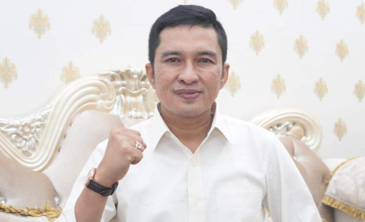 Ekos Albar Nyatakan Mundur sebagai Cawako Padang 1 MUNDUR— Mantan Wakil Wali Kota Padang Ekos Albar yang menyatakan mundur sebagai callon Wali Kota Padang.