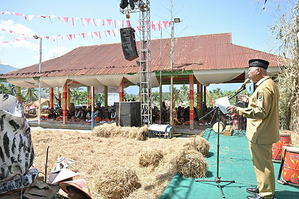 SAMBUTAN— Gubernur Mahyeldi berikan sambutan saat pembukaan kegiatan yang digagas oleh Balai Pelestarian Kebudayaan (BPK) Wilayah III Sumbar.