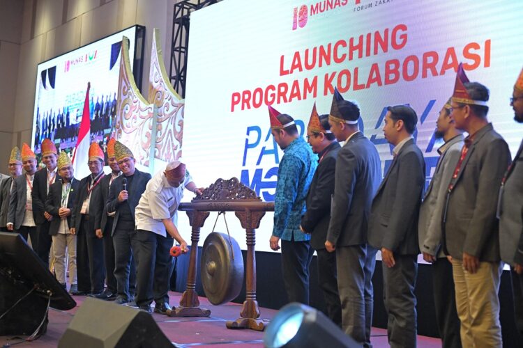 Gubernur Dorong Sinergitas Pemda dengan Badan Amil Zakat 1 PEMBUKAAN FORUM ZAKAT—Gubernur Sumbar Mahyeldi membuka kegiatan musyawarah nasional Forum Zakat ke-10, di Padang, Rabu malam (17/7).