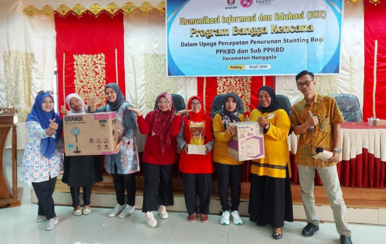 IMP Nanggalo Ikuti Gebyar Kader untuk Tekan Angka Stunting 1 GEBYAR KADER— Institusi Masyarakat Pedesaan (IMP) Kecamatan Nanggalo mengikuti Gebyar Kader dalam momen Komunikasi Informasi dan Edukasi (KIE) Program Bangga Kencana dan Percepatan Penurunan Stunting di Kecamatan Nanggalo.