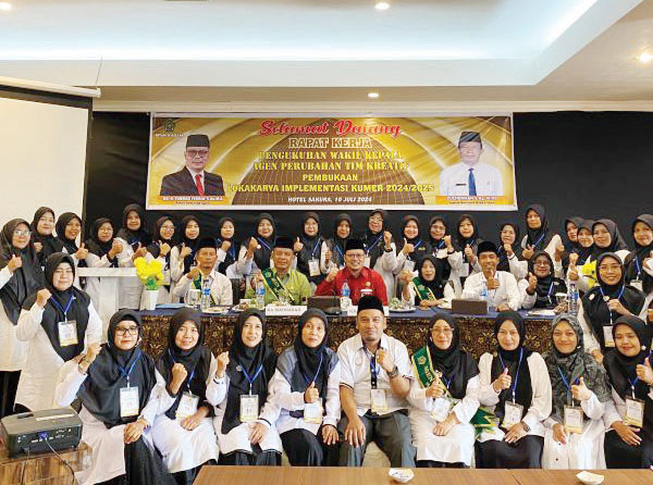 MTsN 4 Agam Gelar Loka Karya Implementasi Kurikulum Merdeka 1 LOKA KARYA— MTsN 4 Agam menggelar Loka Karya Implementasi Kurikulum Merdeka, Rabu (10/7).