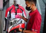 Menara Agung Bagikan Tips Merawat Helm