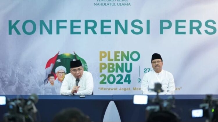 Gus Yahya Tegaskan PKB Tak Punya Klaim Eksklusif Atas NU 1 BERIKAN KETERANGAN— Ketum dan Sekjen PBNU, Gus Yahya dan Gus Ipul saat memberikan keterangan pers.