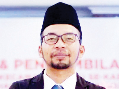 KPU Bukittinggi Verfak 25.815 Dukungan Perbaikan Kedua Nofil Anoverta 1 Rifa Yanas
Komisioner KPU Bukittinggi