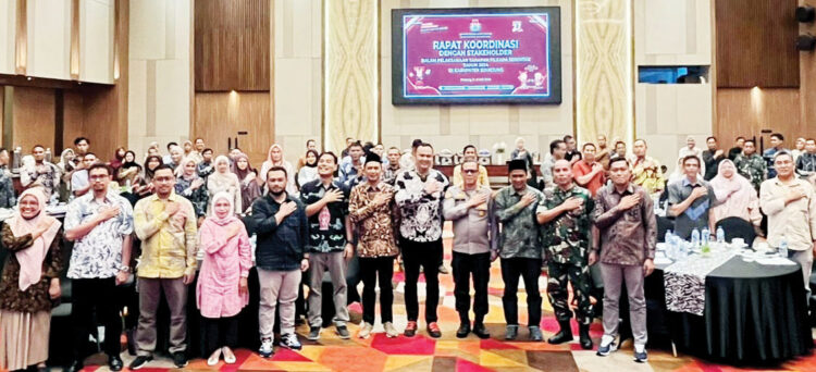 Tahapan Pilkada 2024 Terus Berjalan, PSU Dihadapan Mata, KPU Sijunjung: Tanpa Kordinasi Kita Tak Bisa Berjalan Sendiri 1 RAPAT KOORDINASI— KPU Sijunjung saat menggelar rapat koordinasi dengan berbagai pihak untuk memaksimalkan persiapan Pilkada 2024.