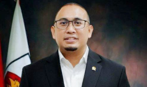 Andre Rosiade Puji Desain Seragam Indonesia untuk Olimpiade 2024 1 Ketua DPD Partai Gerakan Indonesia Raya (Gerindra) Sumbar H Andre Rosiade