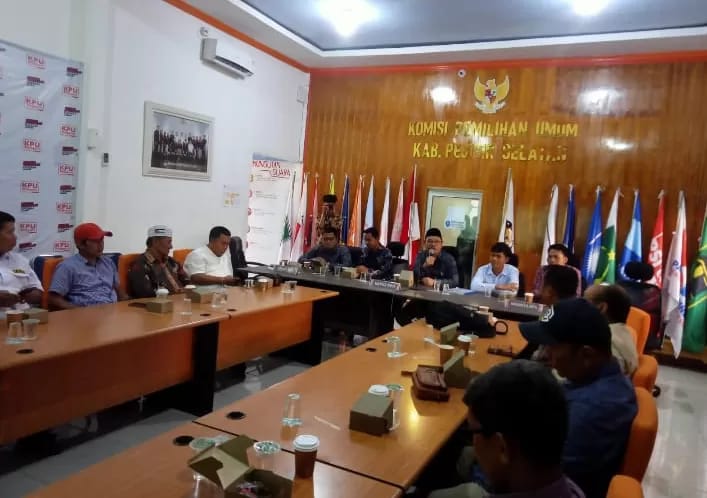 KPU Pessel Gandeng Awak Media Sosialisasikan Tahapan Pilkada 2024 1 d32c8d63 f8ea 4531 a122 f6f36f49aee9