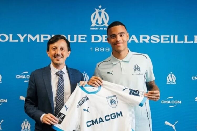 Mason Greenwood Resmi Berlabuh ke Olympique Marseille 1 RESMI— Mason Greenwood resmi bergabung dengan klub asal Prancis Olympique Marseille.