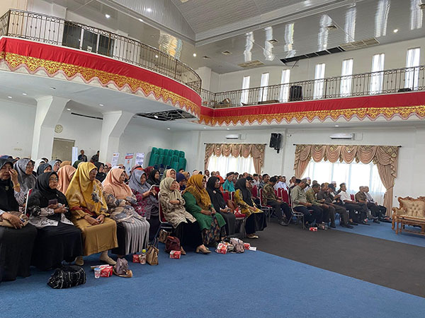 IKUTI PELATIHAN— Sebanyak 159 orang calon pensiunan PSN mendapatkan bekal dari Pemkab Pasbar dan Taspen.