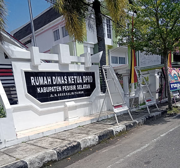 Rumas dan Mobil Dinas Menanti Pimpinan DPRD Pessel Baru Periode 2024- 2029 1 09772cab a9c4 4438 99b6 0a179e471bd3