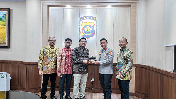 audiensi --PT PLN (Persero) melakukan audiensi sekaligus silaturahmi  dengan Kepolisian Daerah (Polda) Jambi.